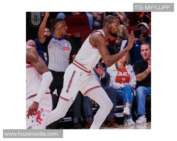 开拓者与火箭第六场激战回顾球员表现与战术分析全景呈现